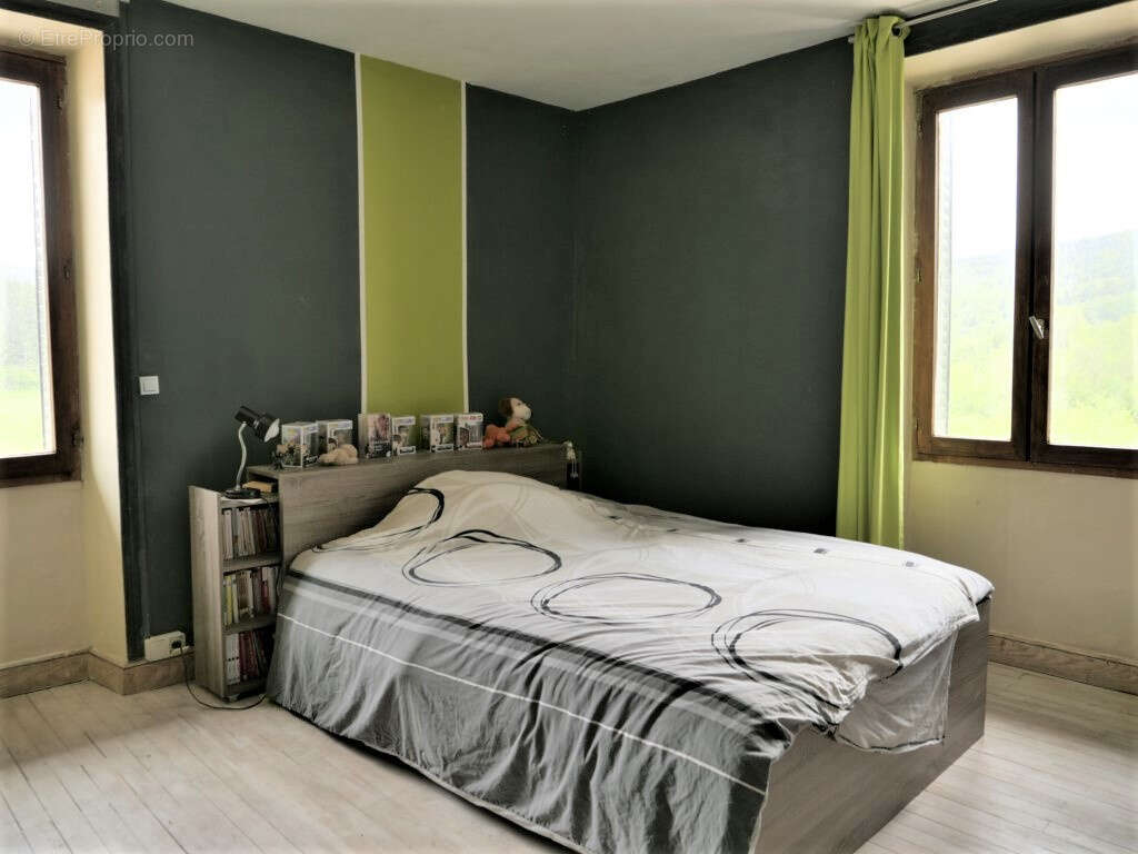 Maison à HAUTEVILLE-LOMPNES