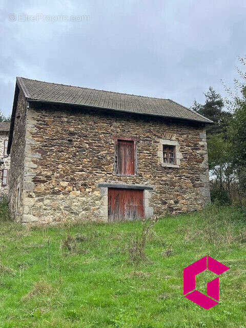 Maison à SAINT-ALYRE-D'ARLANC