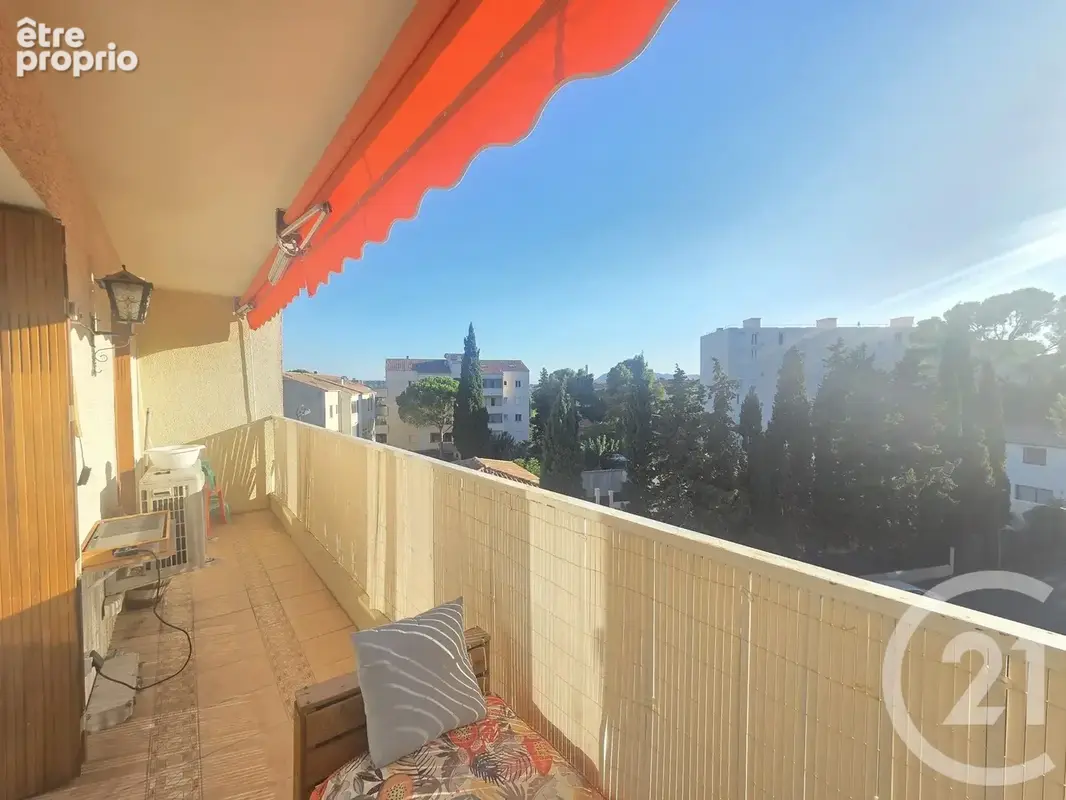 Appartement 4 pièces 82 m² à vendre à Toulon (83200) - photo 3
