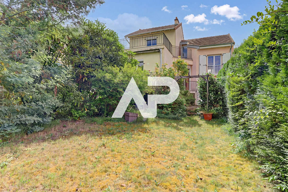 Maison Rueil Malmaison 5 pièce(s) 104 m² - photo 8