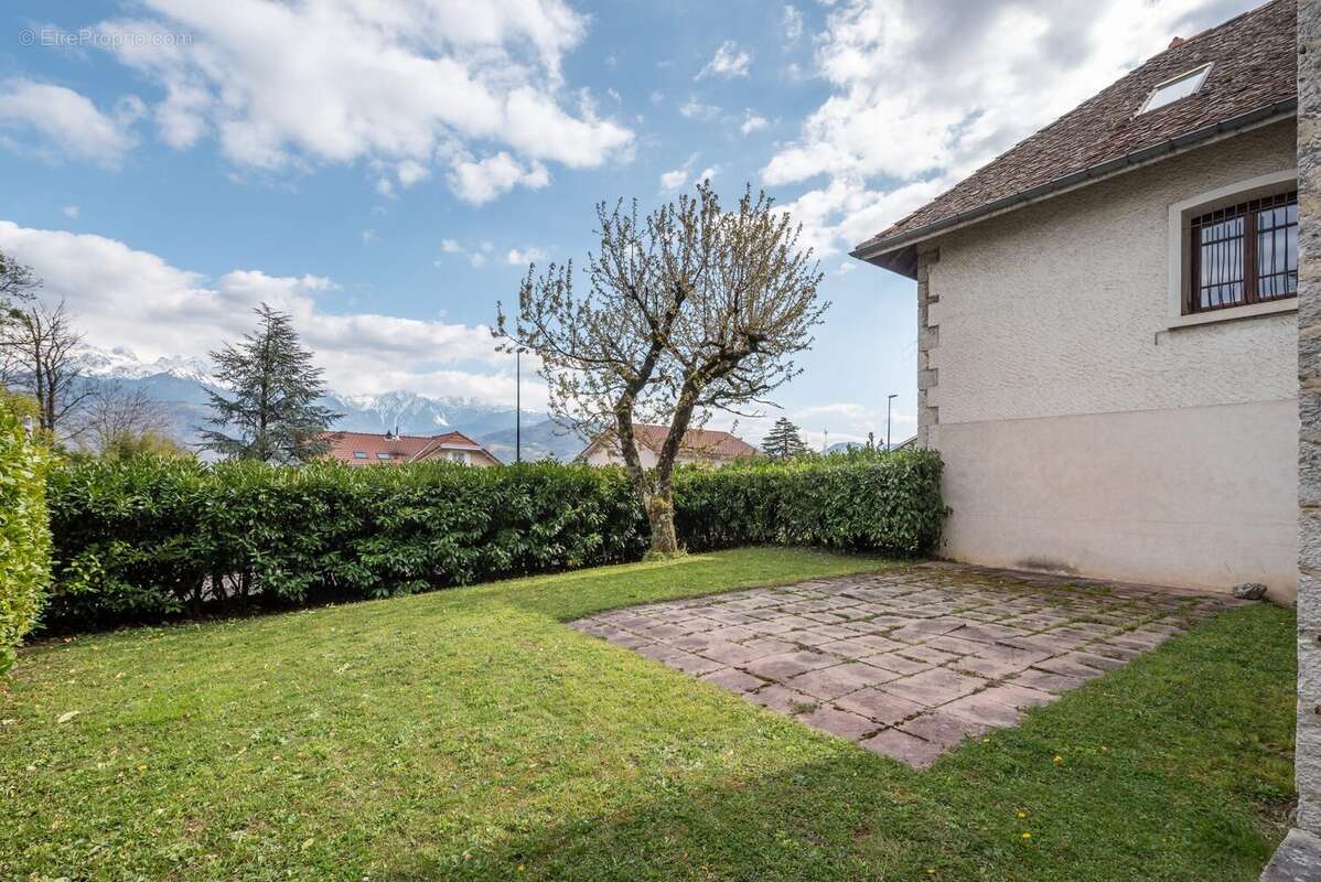 Maison à MONTBONNOT-SAINT-MARTIN