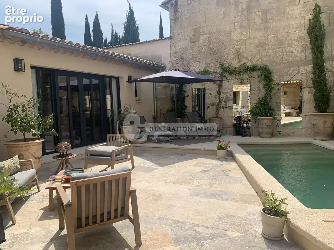 Maison à FONTVIEILLE