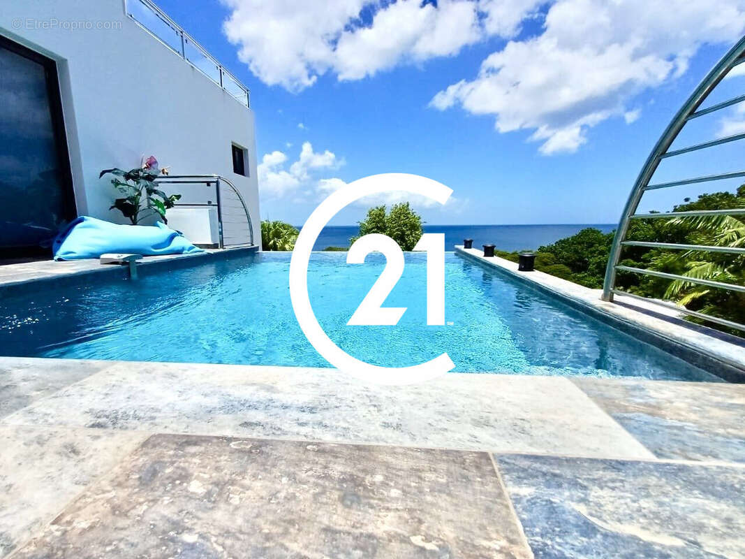 Maison à SCHOELCHER