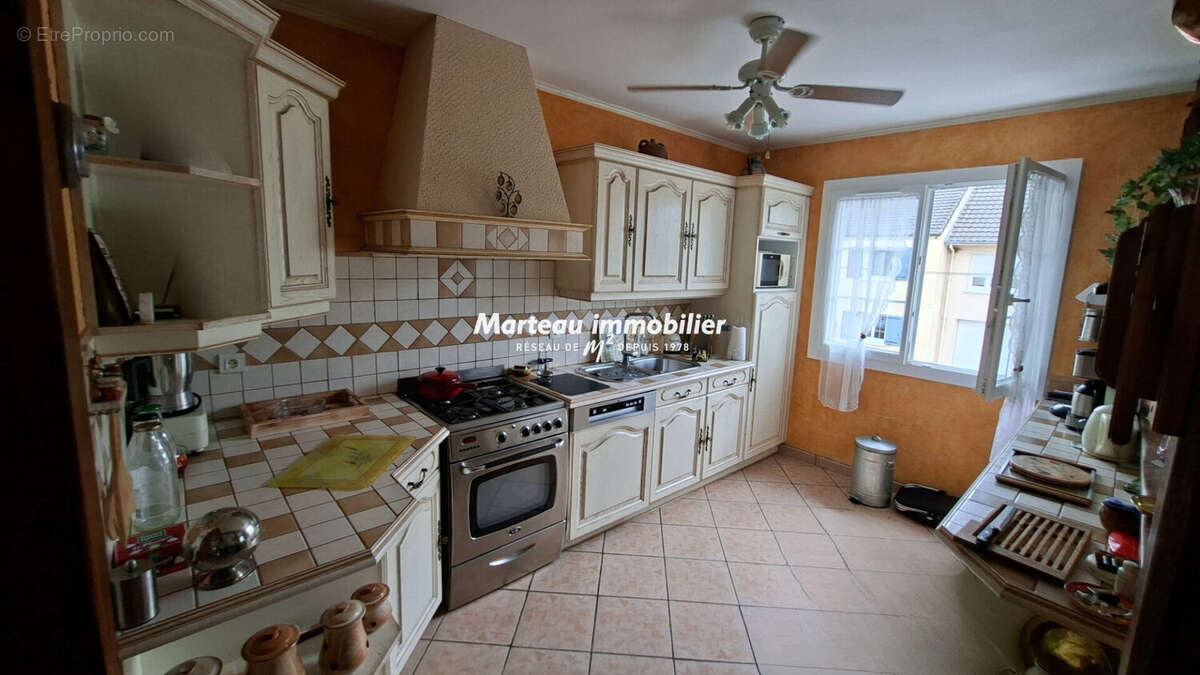 Maison Yvre L Eveque - photo 4