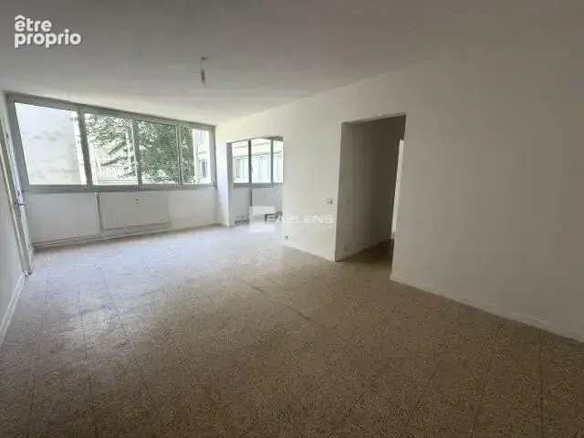 Photo Appartement à Lille au prix de 141 000€