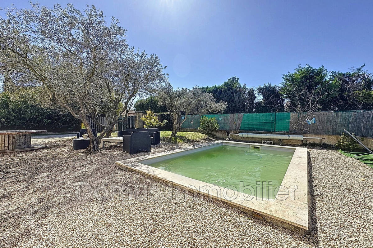 Maison à SAINT-SATURNIN-LES-AVIGNON