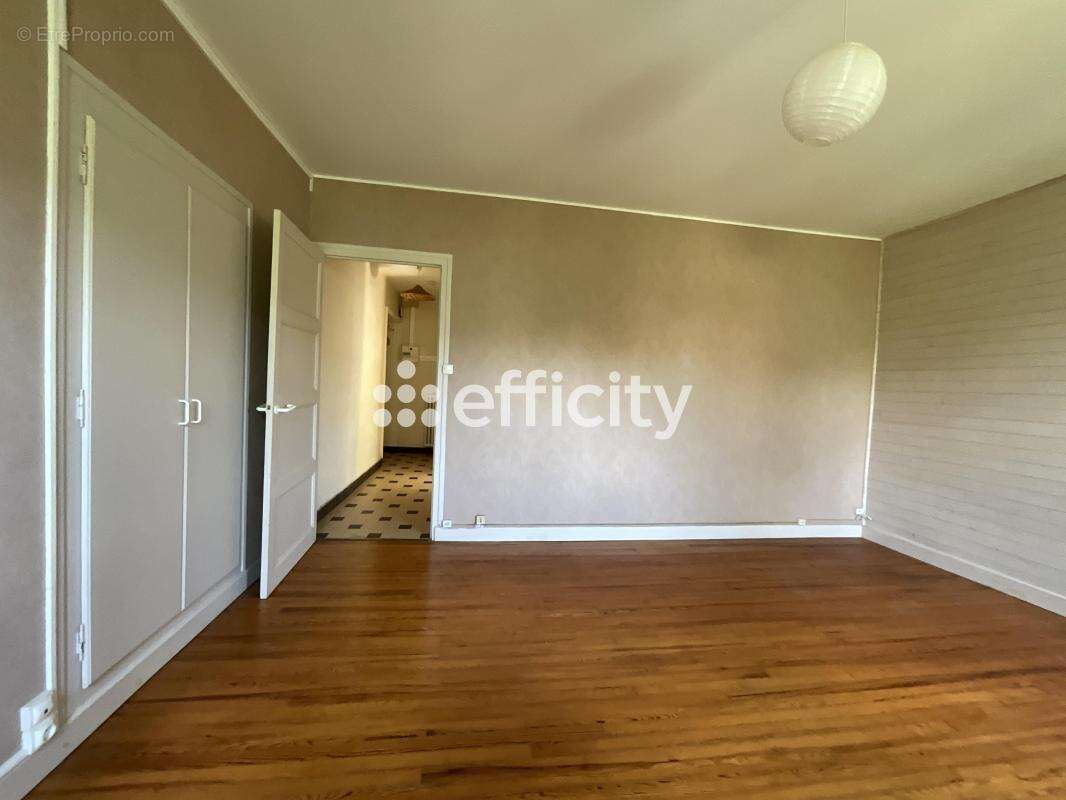 Appartement à PRIVAS