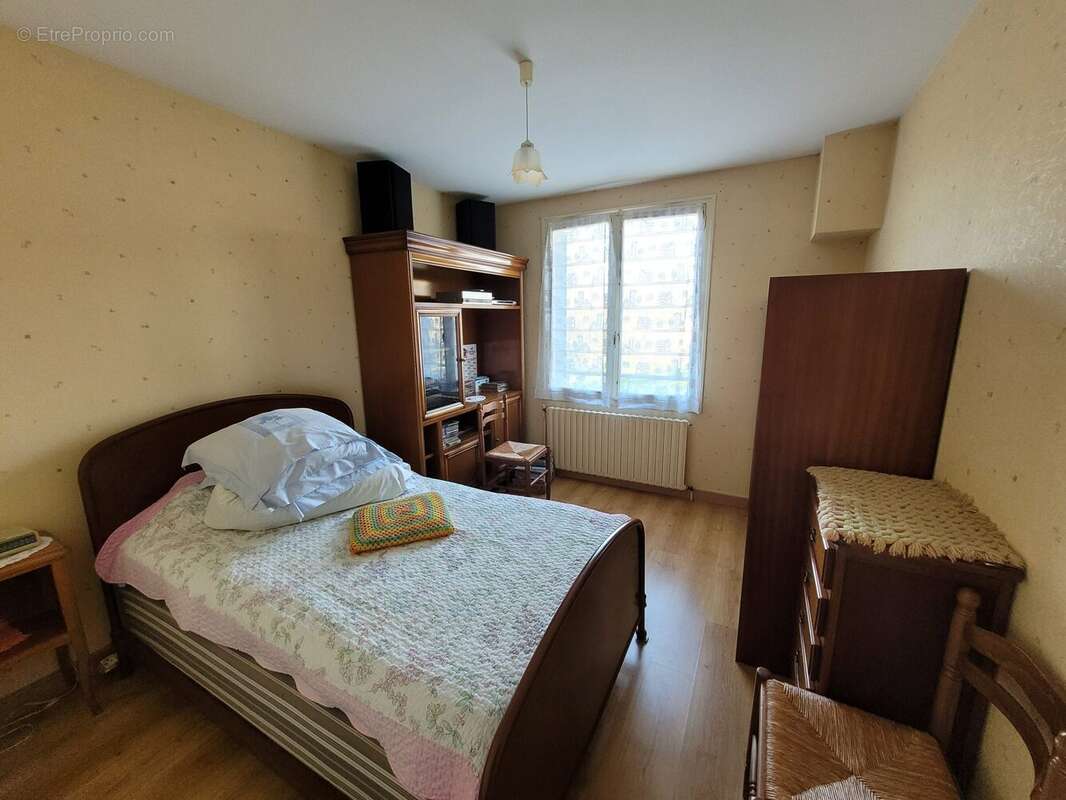 Maison à BELLOU-SUR-HUISNE