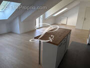 Appartement à LE MESNIL-LE-ROI