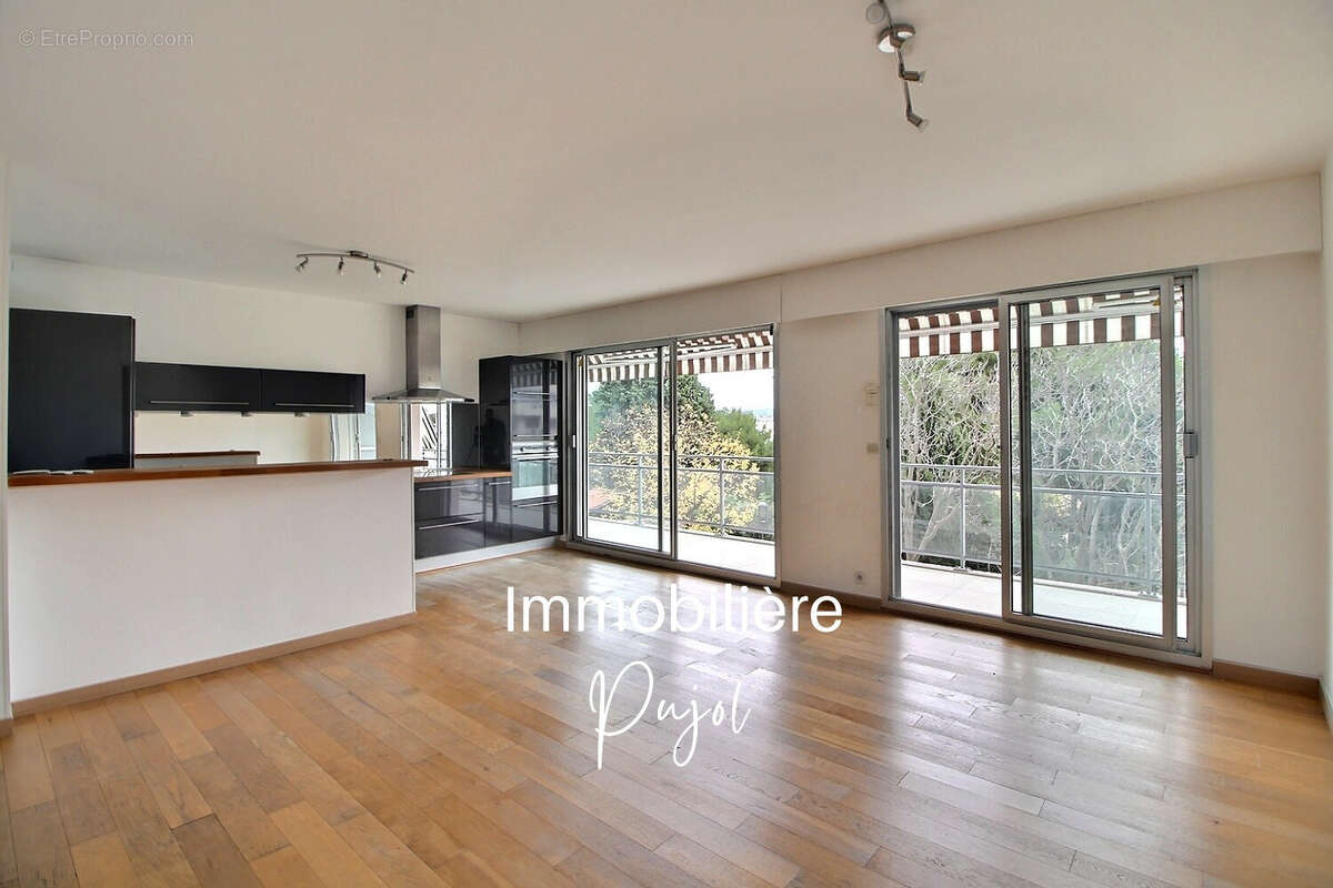 Appartement à MARSEILLE-6E