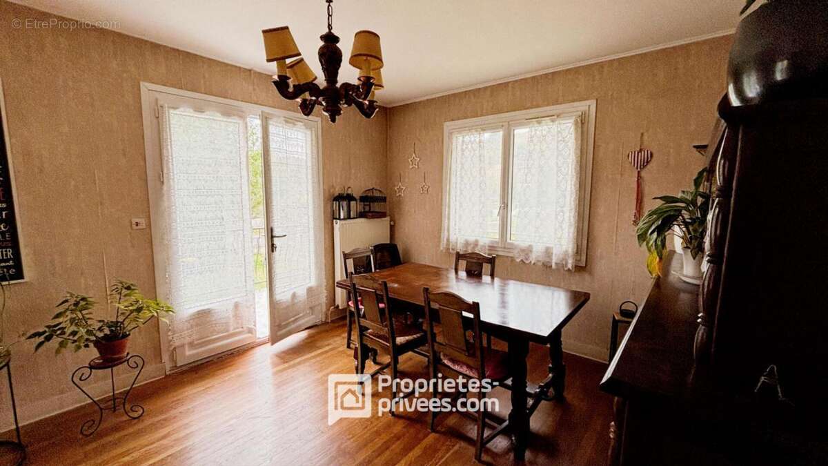 Maison à FRANCHEVILLE