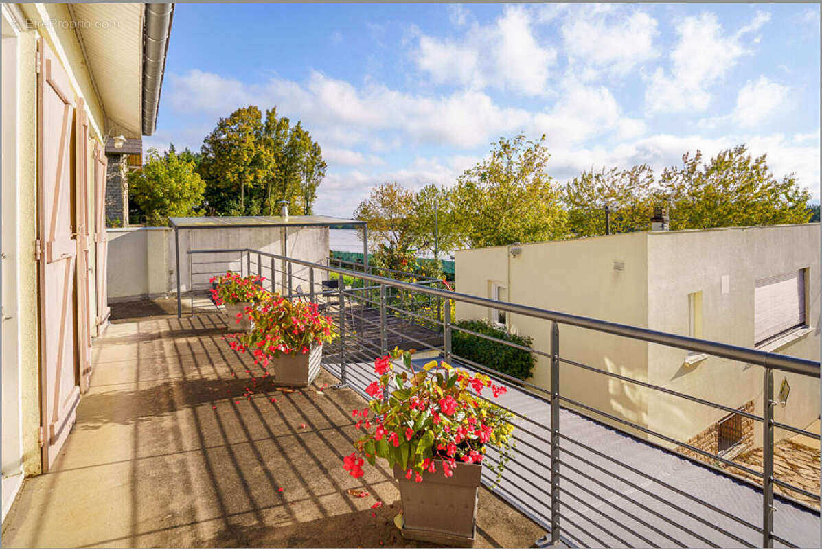 Ensemble de 2 Maisons  - Saint Jean Le Priche - photo 3