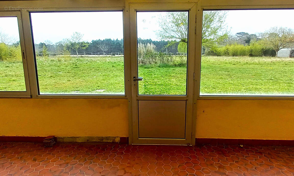 Maison à VENDAYS-MONTALIVET