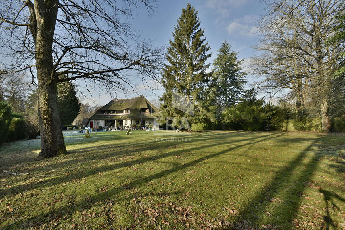 Maison à SAINT-REMY-L'HONORE