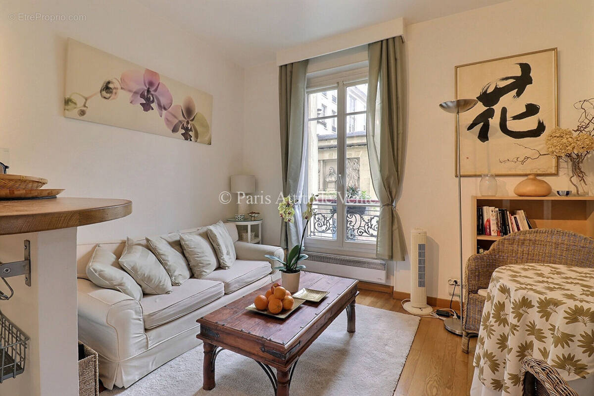 Appartement à PARIS-6E