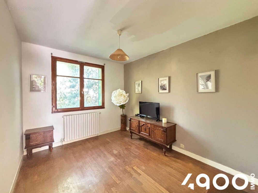 Maison à RIS-ORANGIS