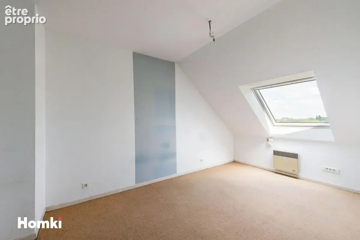 SAINT-AMAND-LES-EAUX – Appartement duplex T3 avec terrasse, balcon, parking et ascenseur – Résidence recherchée - photo 12