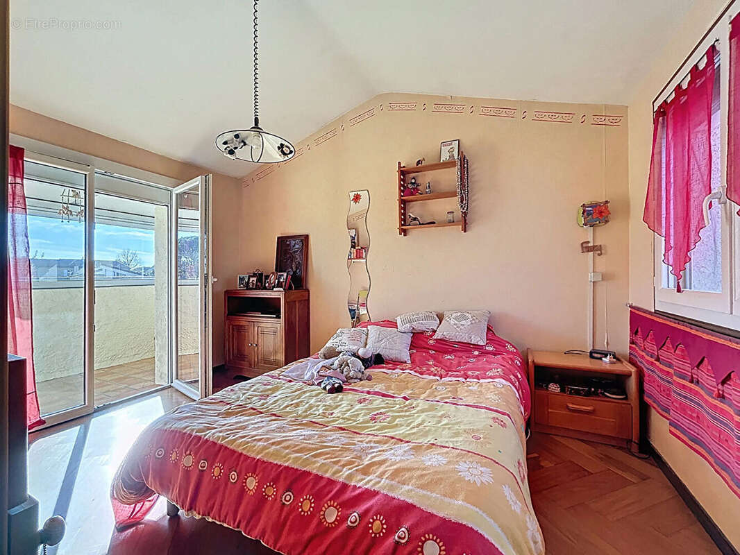 Maison à SAINT-ORENS-DE-GAMEVILLE