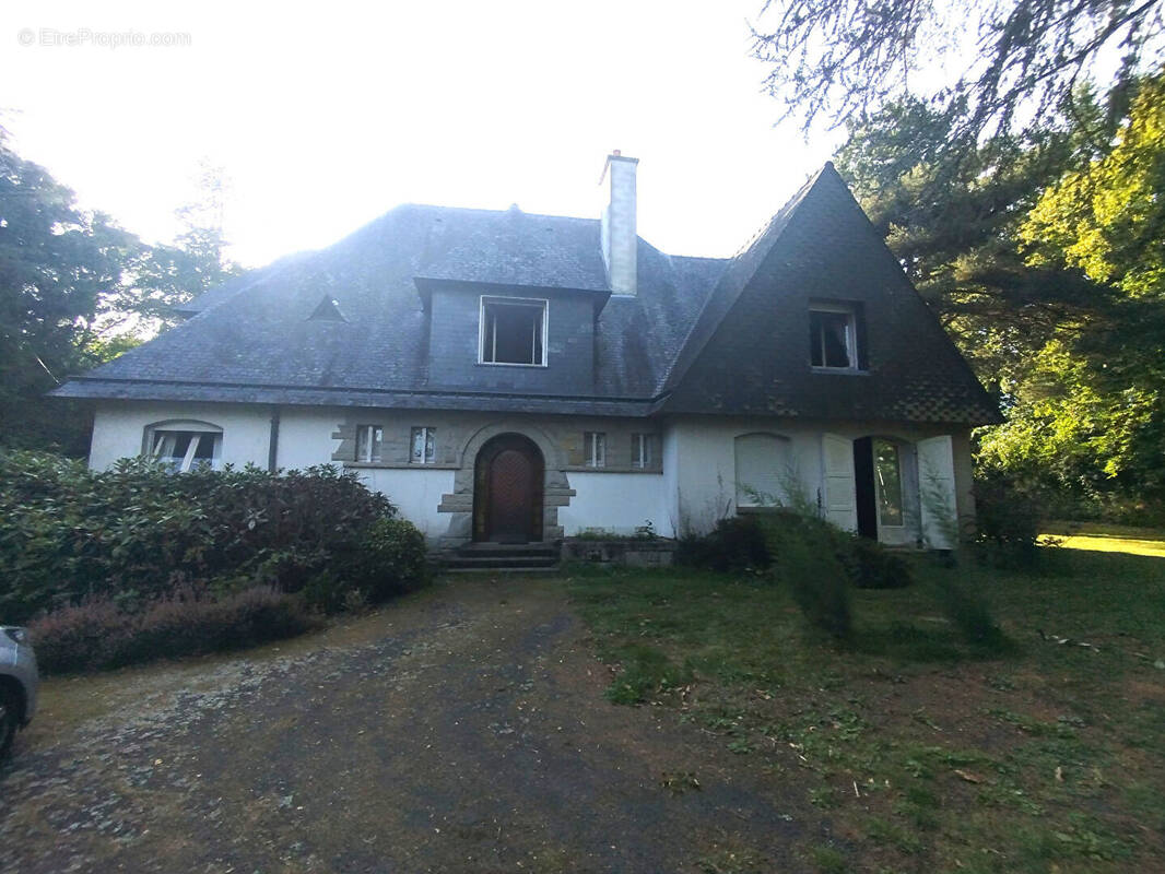 Maison à LECOUSSE