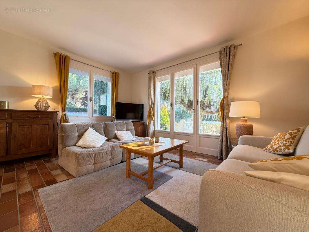 Maison à VAUX-SUR-MER