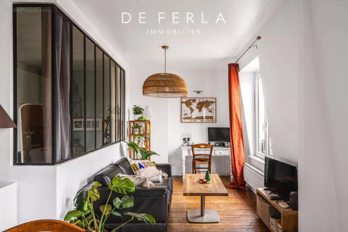 Appartement à PARIS-14E