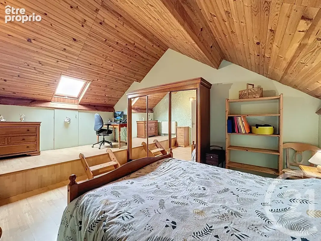 Maison 5 pièces 110 m² à vendre à La Ferte-Saint-Aubin (45240) - photo 9