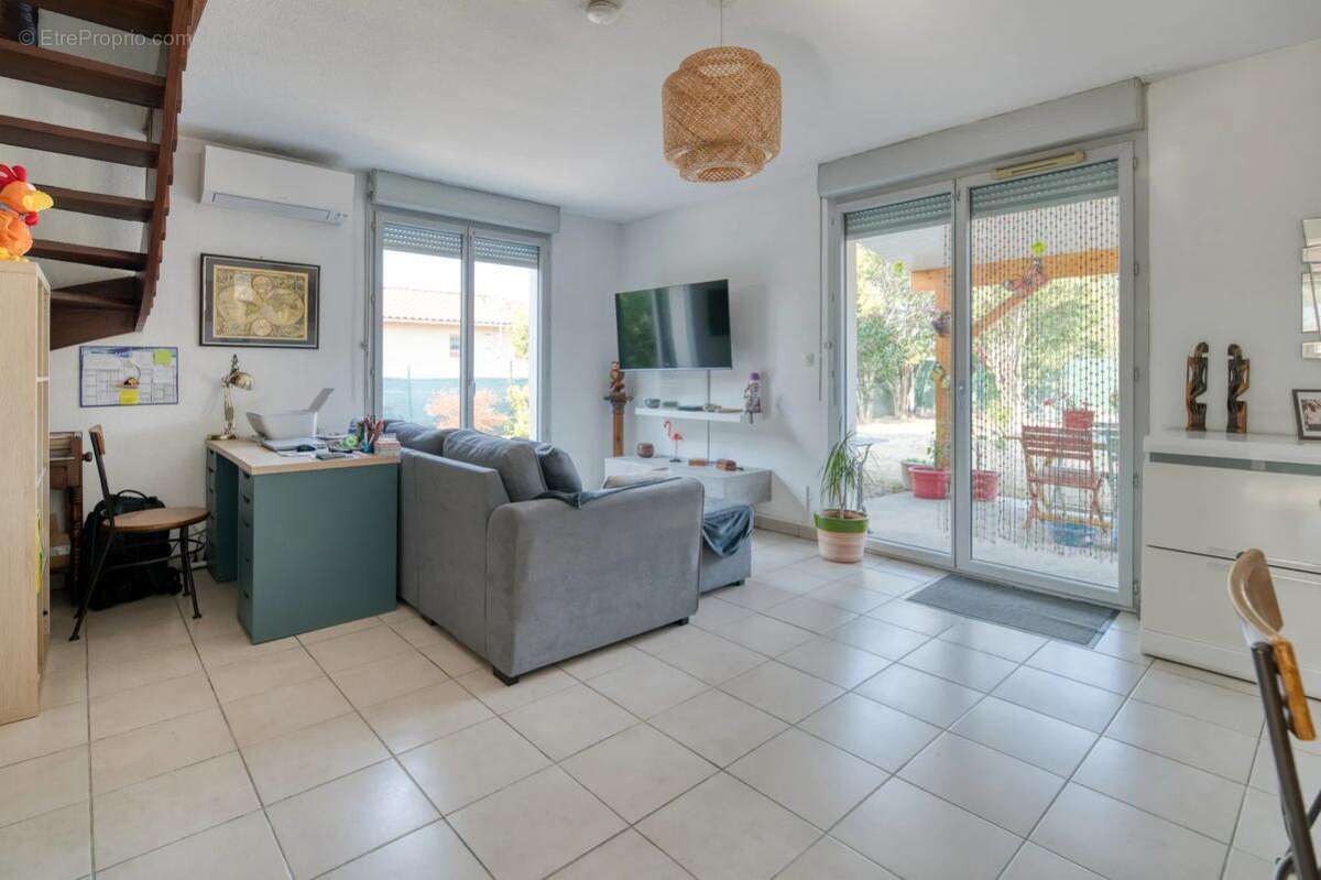 Maison de 4 pièces de 81 m² à Toulouse - photo 2