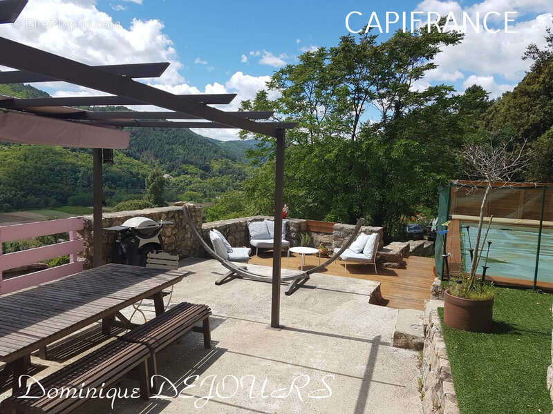 Très Belle Maison en pierres dominant la Vallée de l'Eyrieux avec une vue splendide. 3 chambres, un grand séjour et une piscine - photo 19