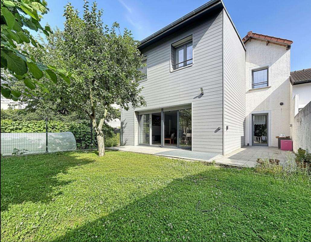 Maison à VILLEJUIF