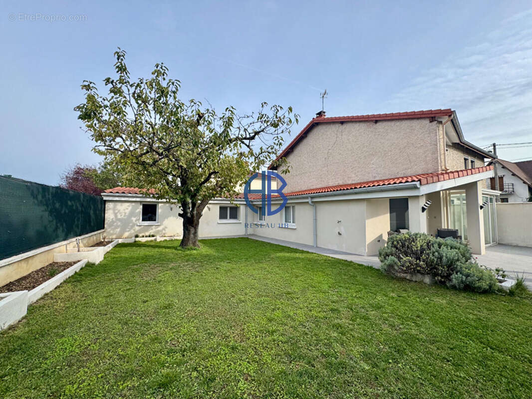 Maison à SAINT-PRIEST