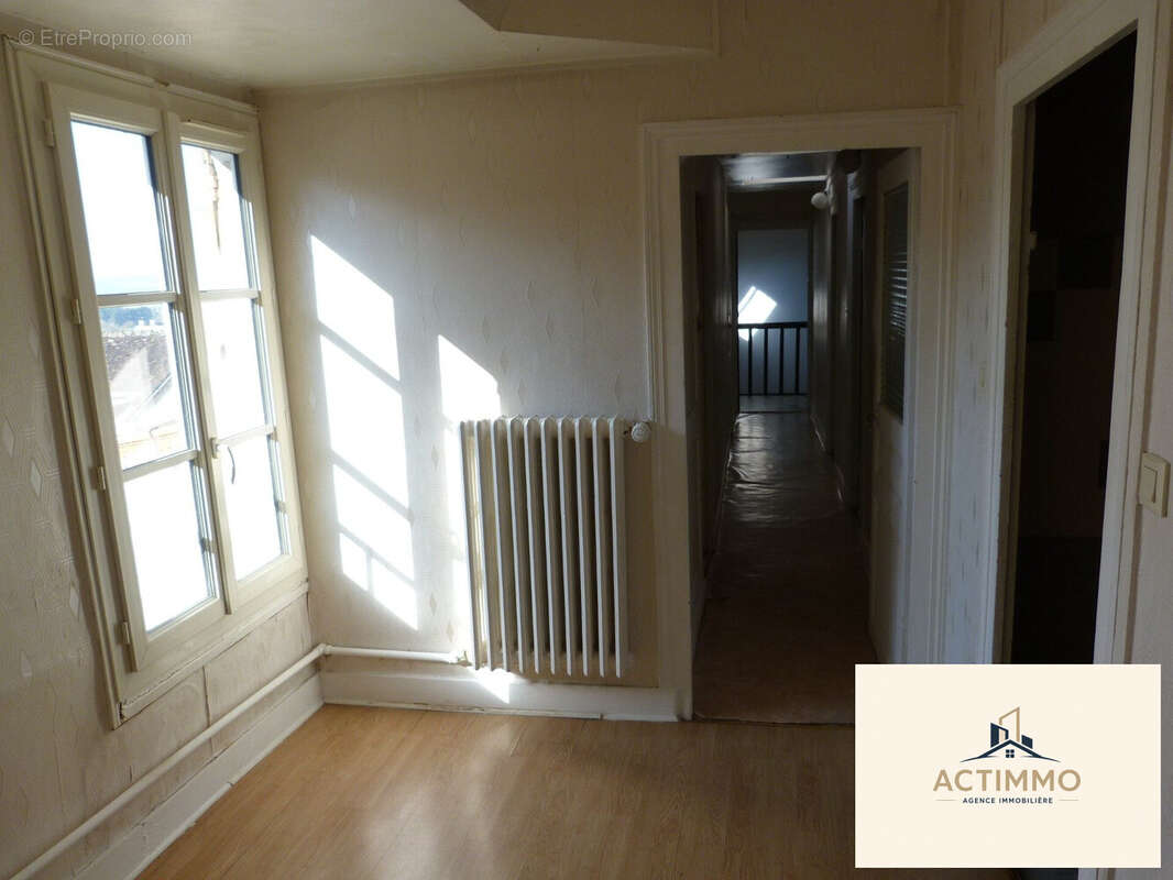 Appartement à Joigny  - photo 4