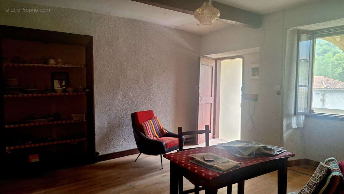 Maison à CHEIN-DESSUS