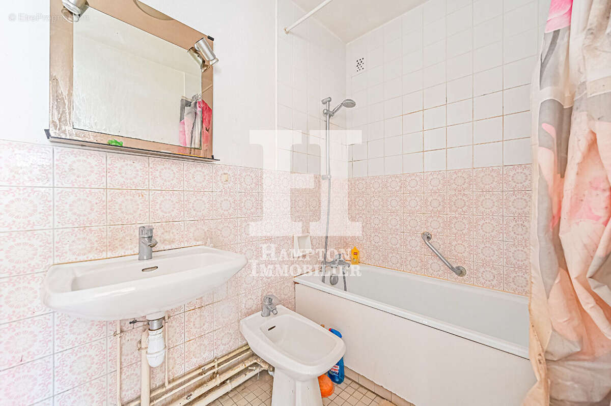 Appartement à PARIS-19E