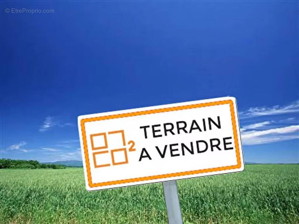 Terrain à MONTIVILLIERS