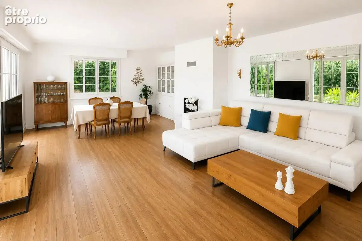 Maison de 6 pièces de 166 m² à Cléry-Saint-André - photo 3