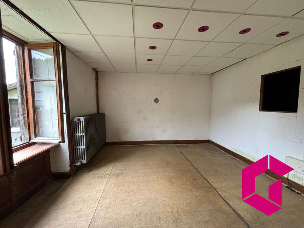 Maison à SAINT-MARTIN-DES-OLMES