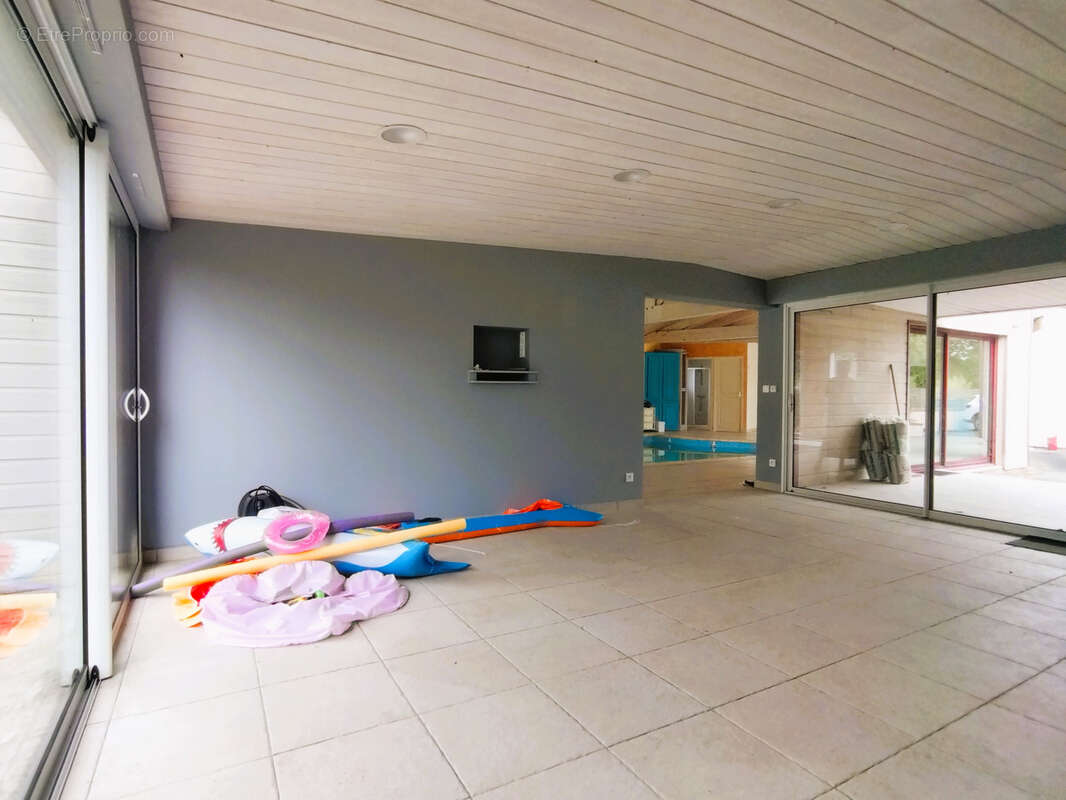 Maison à SAINT-MARTIN-DES-NOYERS