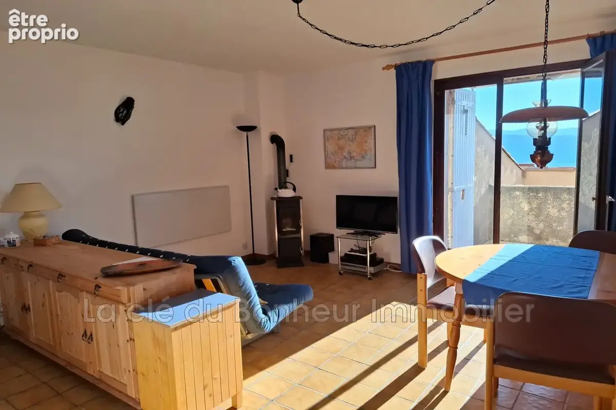 Appartement 3 pièces 45 m² à vendre à Sainte-Croix-Du-Verdon (04500) - photo 3