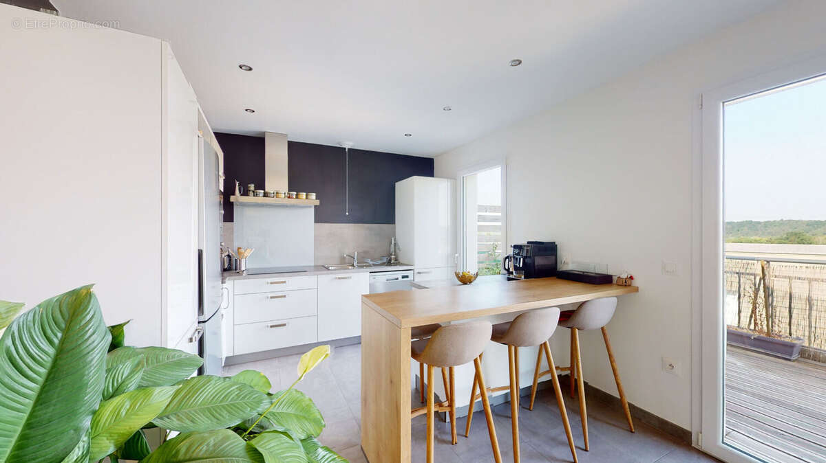 Appartement à MONTFERRAND-LE-CHATEAU