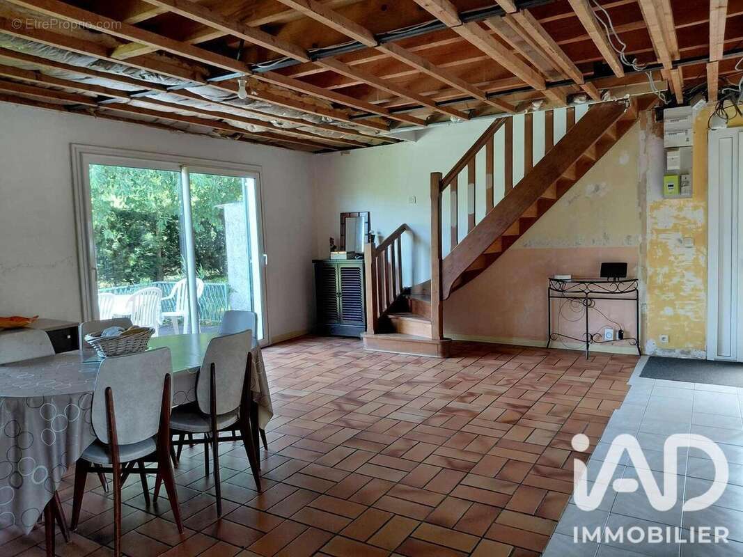 Maison 101 m² à Ymeray  - photo 3