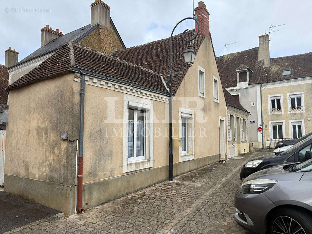 Maison à BEAUMONT-SUR-SARTHE