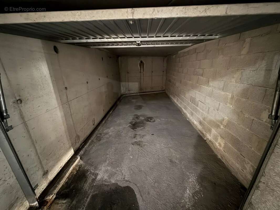 Parking à MONTELIMAR