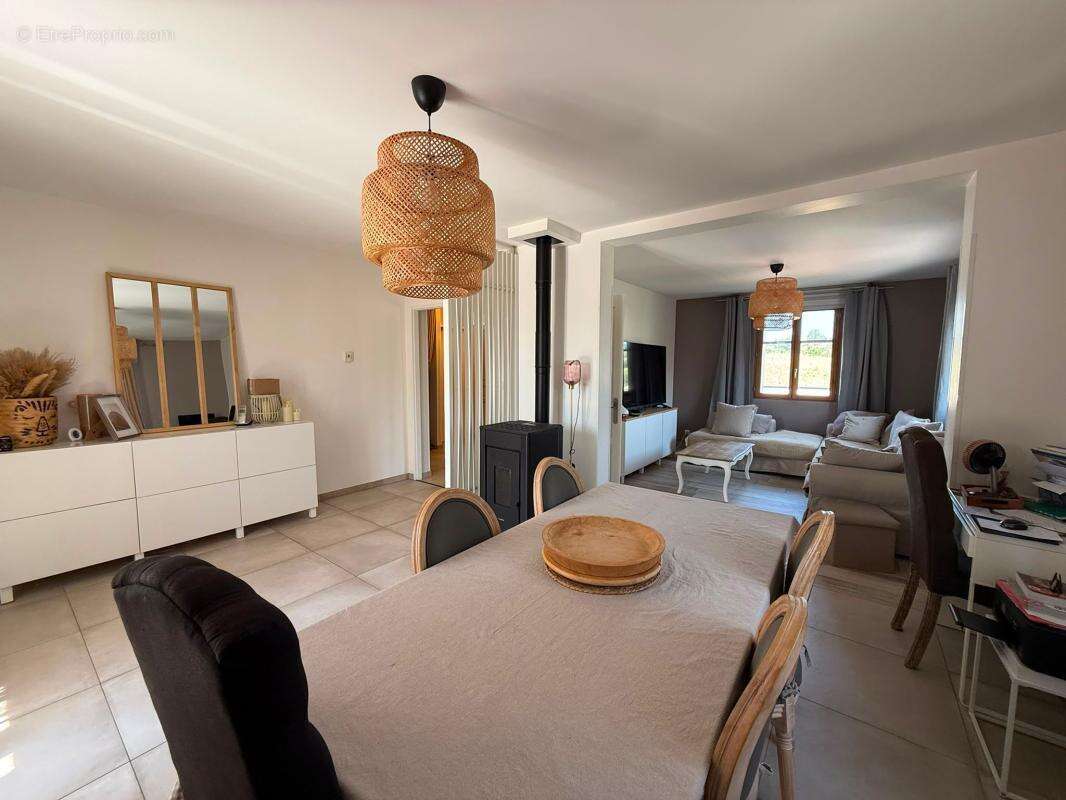 À VENDRE – Maison familiale de 177 m² avec fort potentiel – SALES (74150) - photo 4