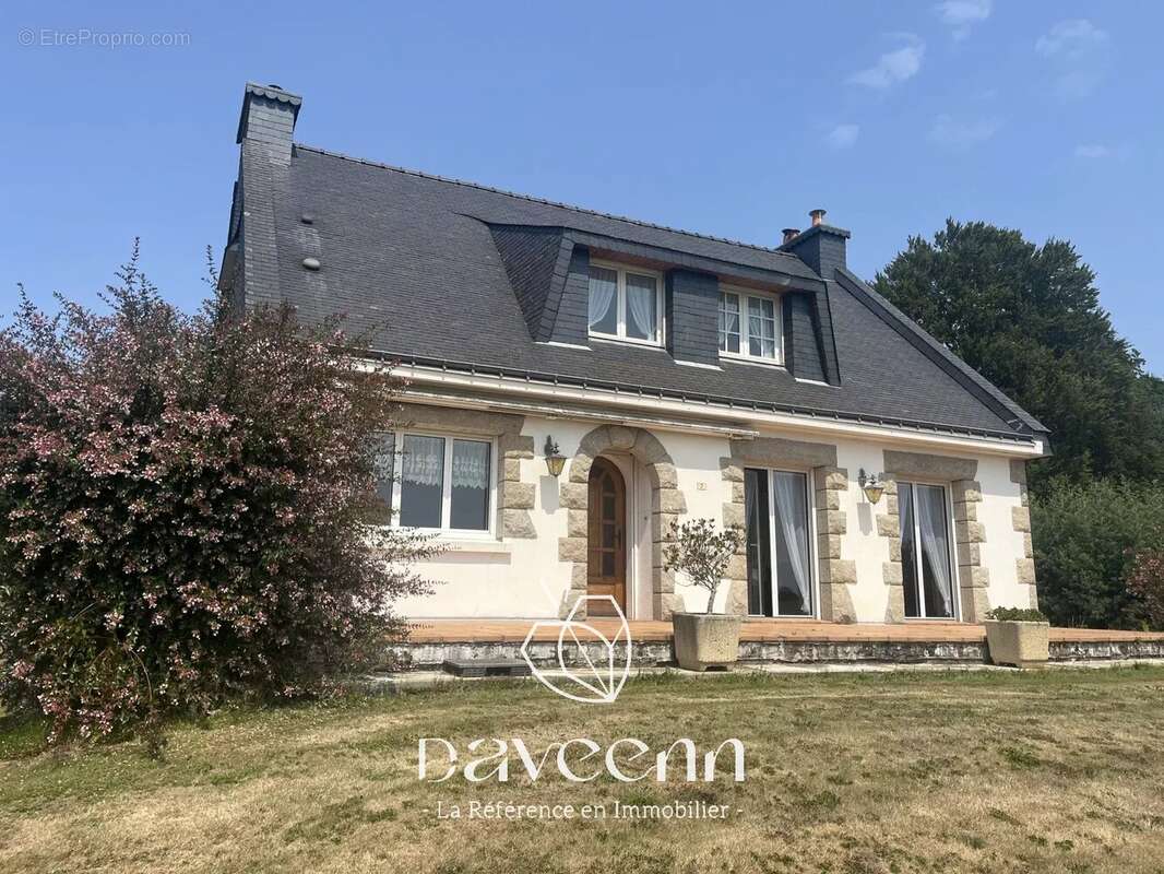 Maison à LOCMARIA-GRAND-CHAMP