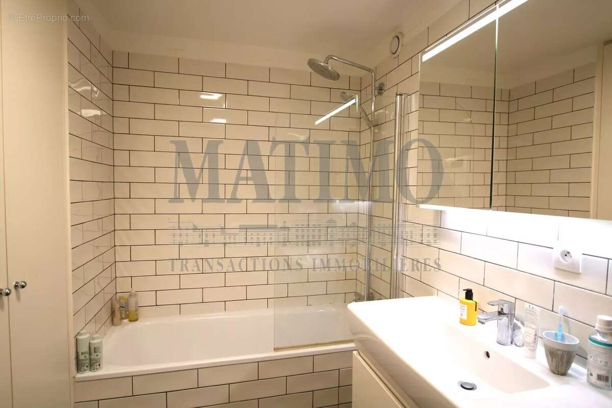 Appartement à PARIS-2E