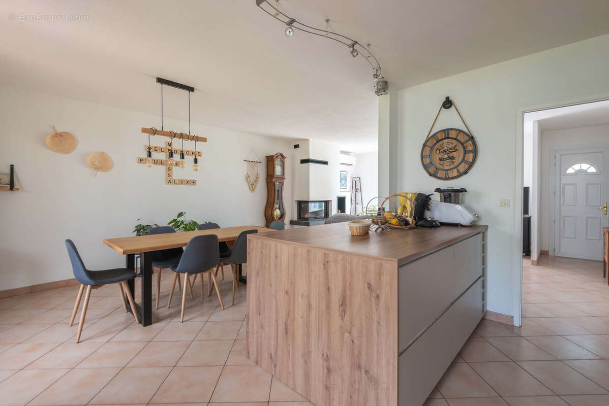 Maison à CENAC