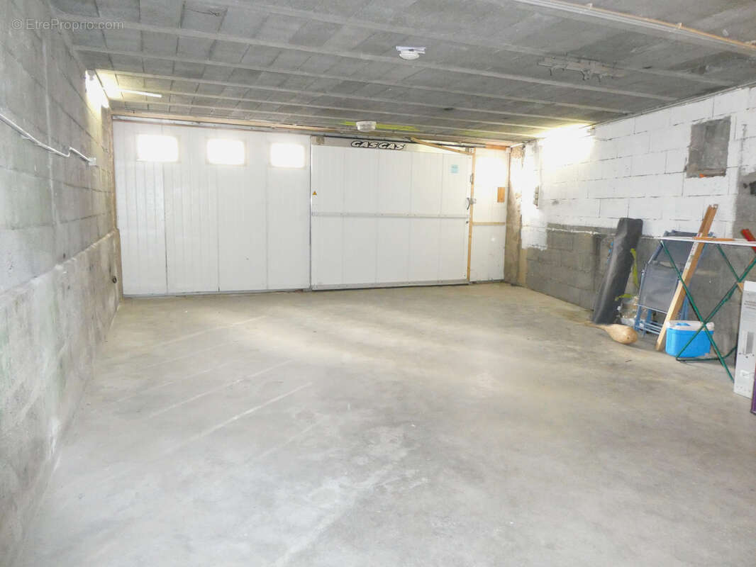 Maison à SAINT-LAURENT-DE-CHAMOUSSET