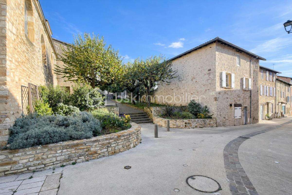 À vendre – Appartement de charme au cœur de Pommiers – 60m² – Vue vignes - photo 10