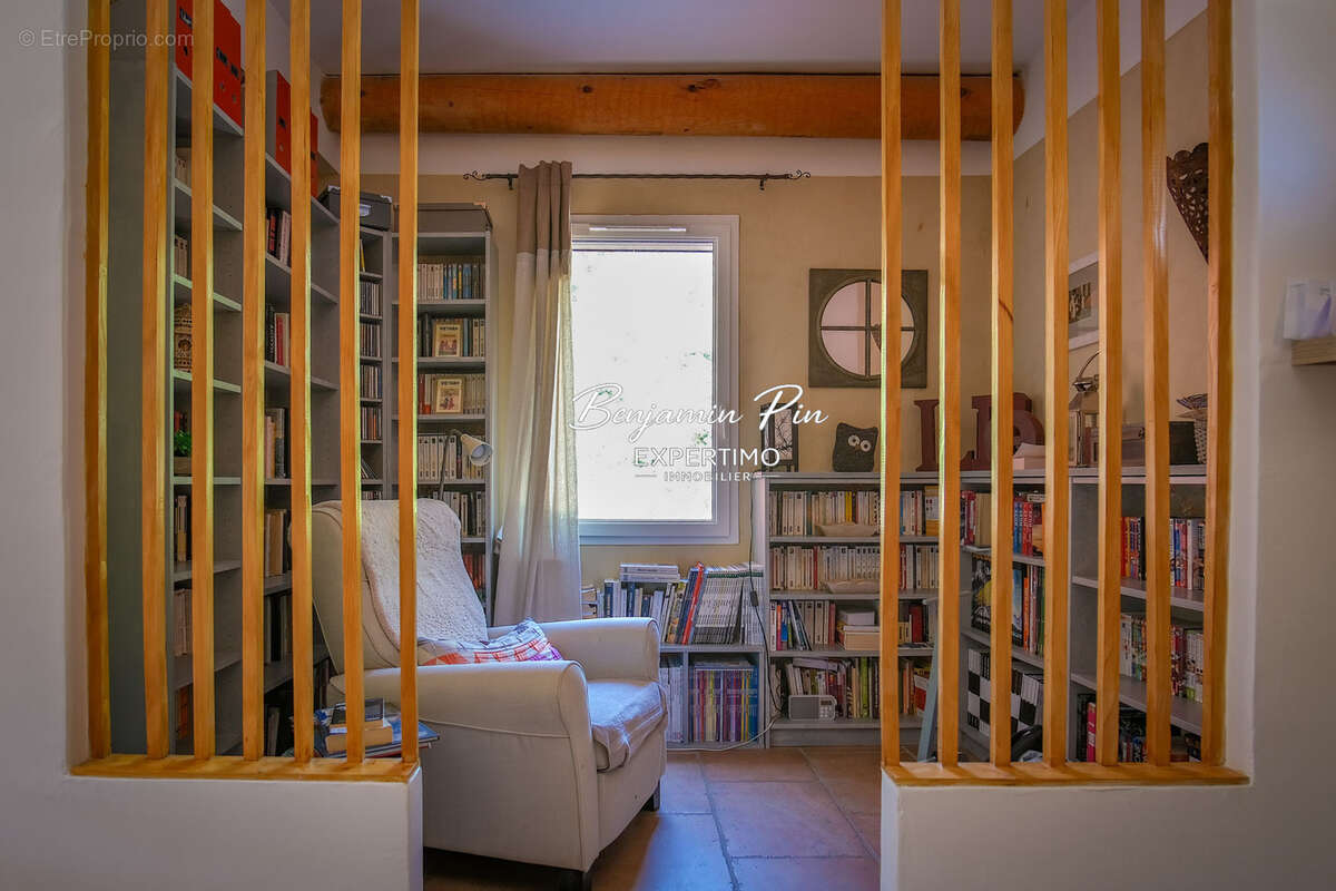 Maison à SAINT-SATURNIN-LES-APT