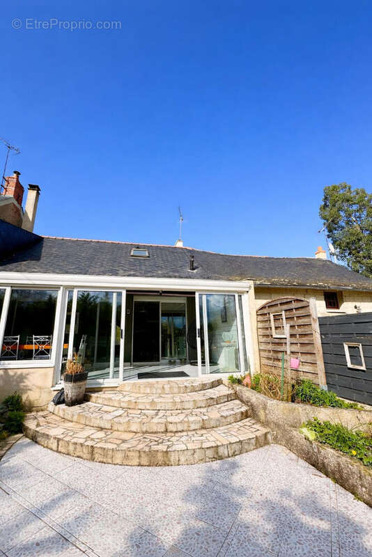 Maison à LES PONTS-DE-CE